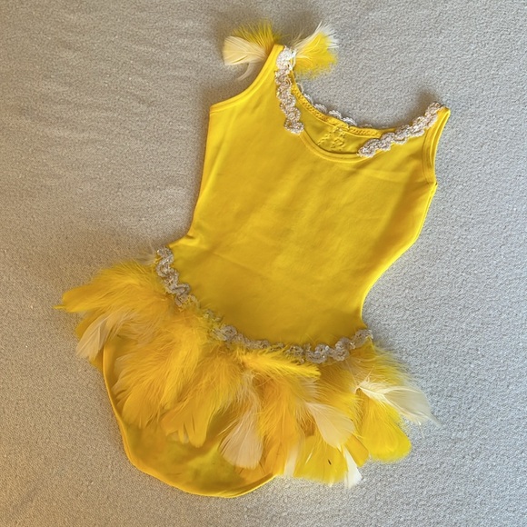 Vintage 1970s Yellow Dance Leotard with Sequins and Feathers - Child or … - Picture 4 of 15
